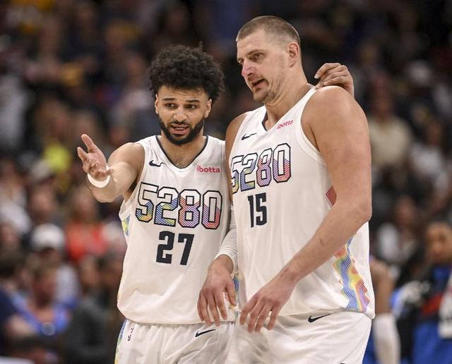 约基奇三巨头联手，狂砍50分得分突破，三连败冲击季后赛！